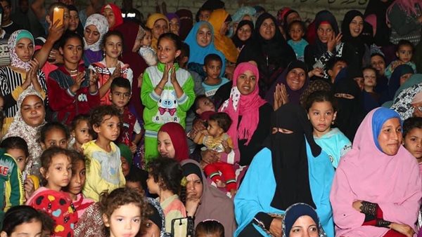 متابعة جماهيرية للعروض