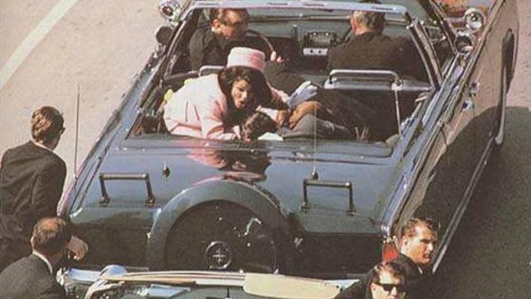 لحظة اغتيال كينيدي