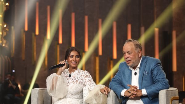 أشرف زكي وزوجته الفنانة