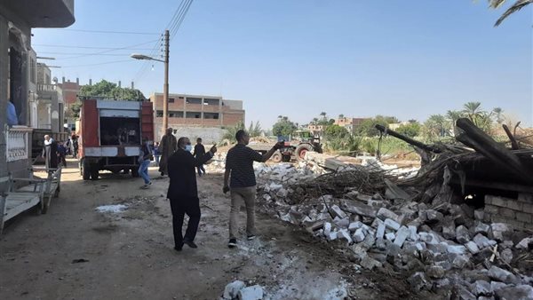 جانب من عمليات الازالة