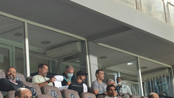 جهاز المنتخب فى مباراة