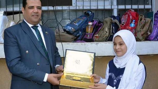 تكريم الطالبة ملك