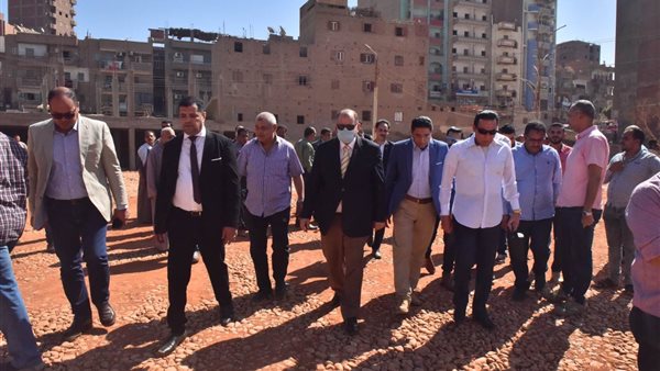 محافظ اسيوط يتفقد