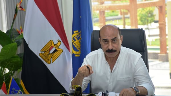 أشرف عطية محافظ أسوان