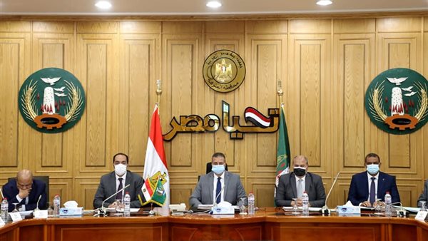 محافظ المنوفية خلال