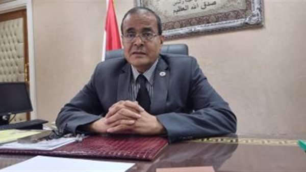 الدكتور مصطفى عبد