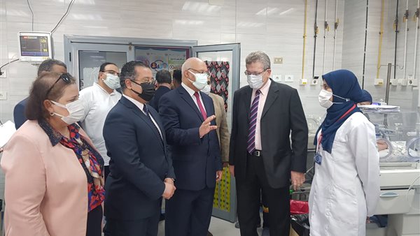 رئيس جامعة بنها خلال