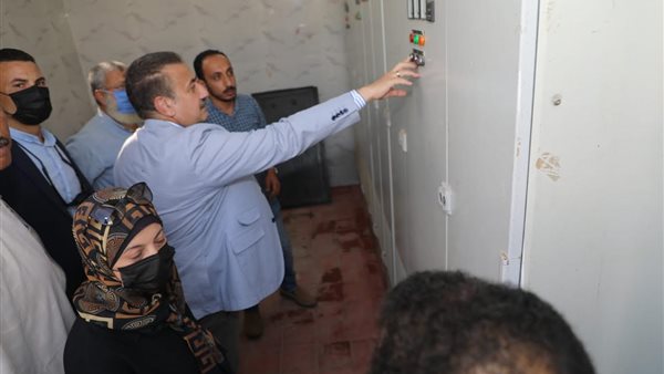 محافظ المنوفية خلال