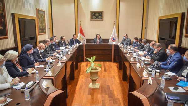 اجتماع وزير التعليم