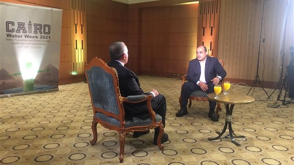 وزير الري ومحمد الباز