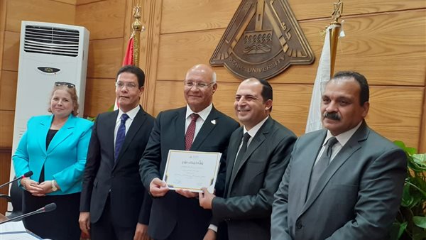 جانب من التكريم