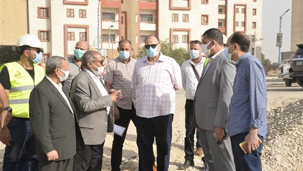 محافظ أسيوط خلال