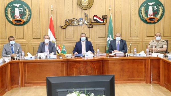 محافظ المنوفية خلال