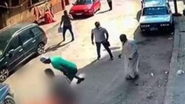 جانب من الفيديو 