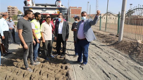 محافظ المنوفية خلال