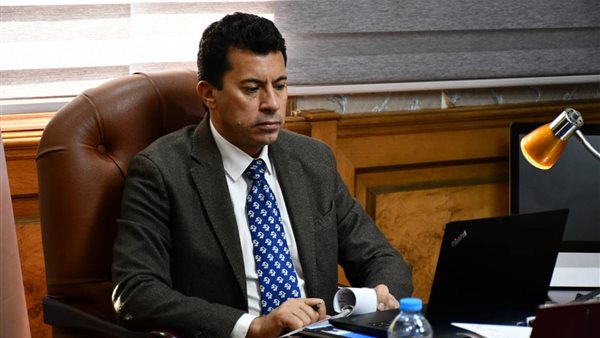 أشرف صبحي وزير الشباب