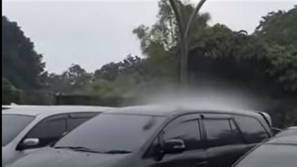 سقوط الامطار 