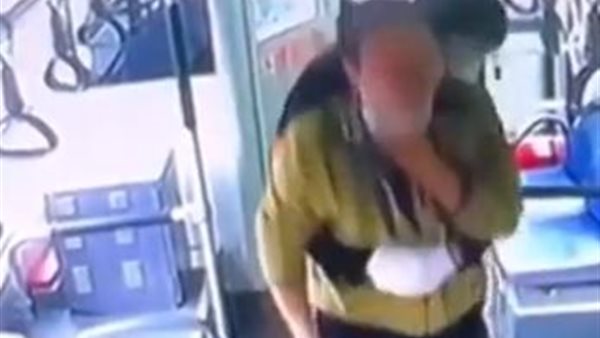 جانب من الفيديو 