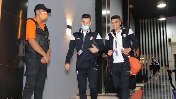 وصول لاعبي الزمالك