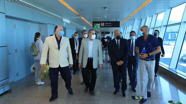 وزير الطيران المدنى