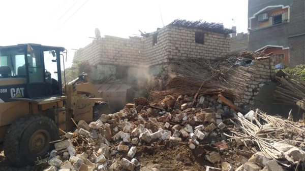 جانب من عمليات الازالة