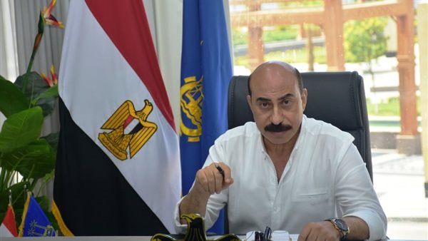 أشرف عطية محافظ أسوان