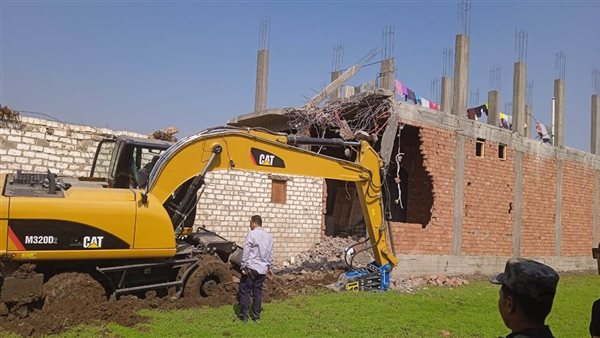 جانب من عمليات الازالة