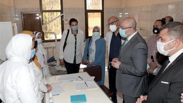 محافظ بني سويف خلال