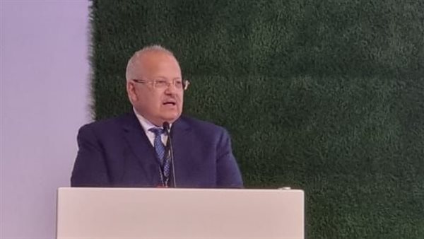 رئيس جامعة القاهرة