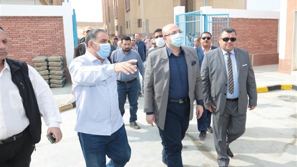 محافظ بني سويف خلال