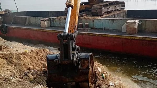 جانب من عمليات الازالة