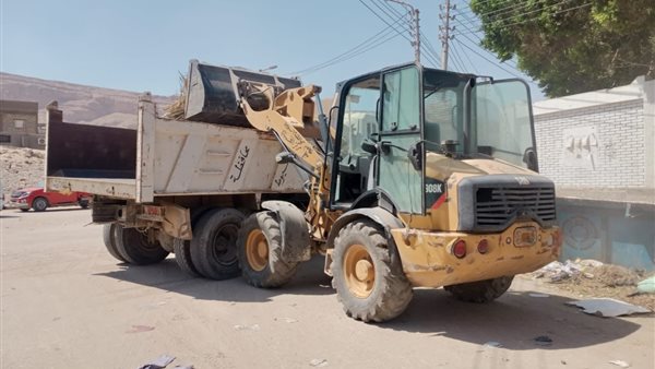 جانب من عمليات الازالة