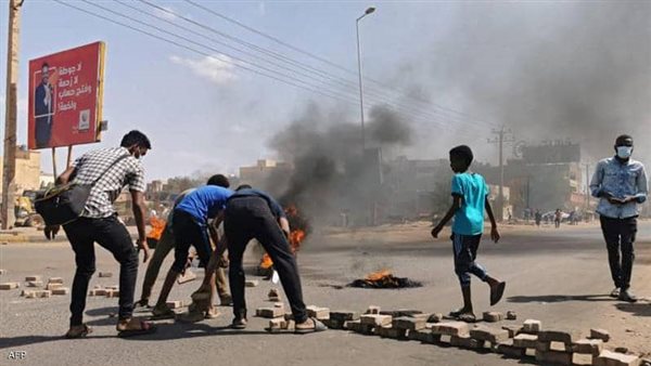 المتظاهرون بالسودان