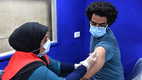 تلقى لقاح كورونا