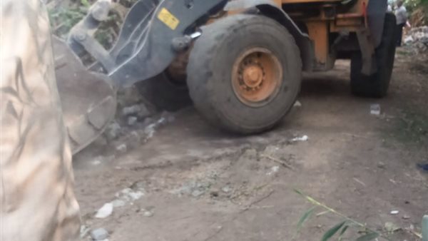 جانب من عمليات الازالة