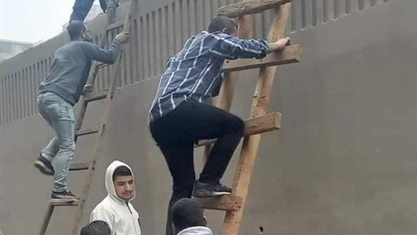 جانب من الحدث