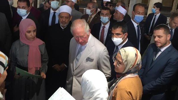 الأمير تشارلز يتجول