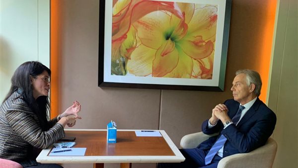 وزيرة التعاون وتونى