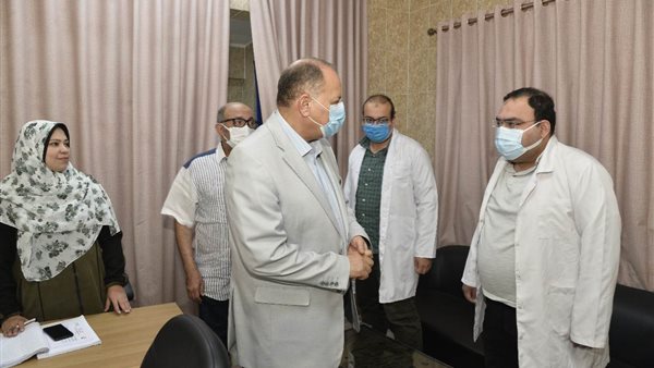 محافظ أسيوط خلال