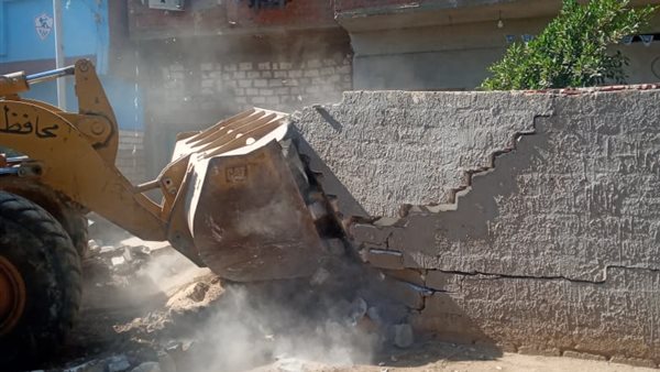 جانب من عمليات الازالة