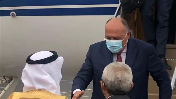 وزير الخارجية يصل