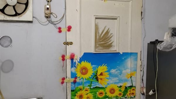 جانب من اغلاق المنشات