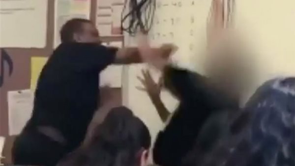 جانب من الحدث