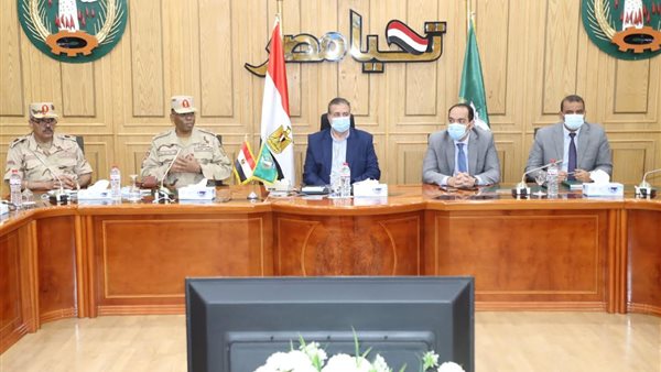 محافظ المنوفية خلال