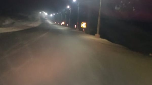 جانب من صيانة أعمدة