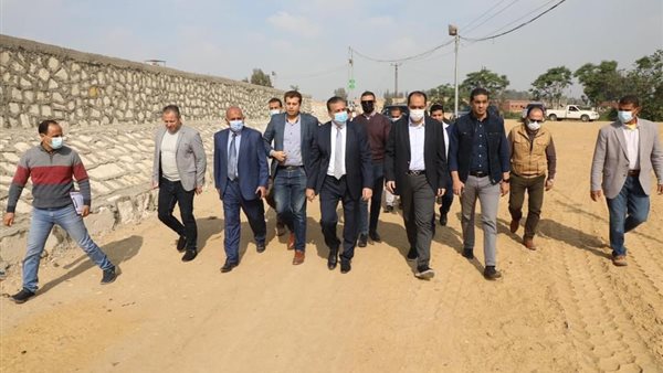 محافظ المنوفية خلال