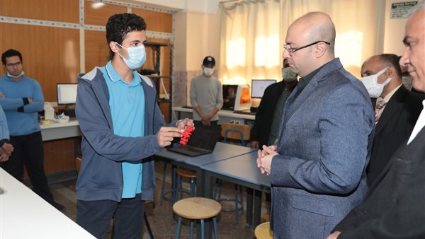 محافظ بني سويف خلال