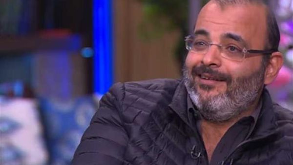  أيمن بهجت قمر