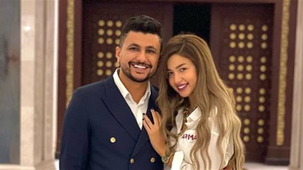 على غزلان وخطيبته