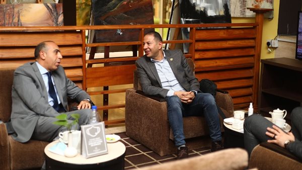 جانب من اللقاء